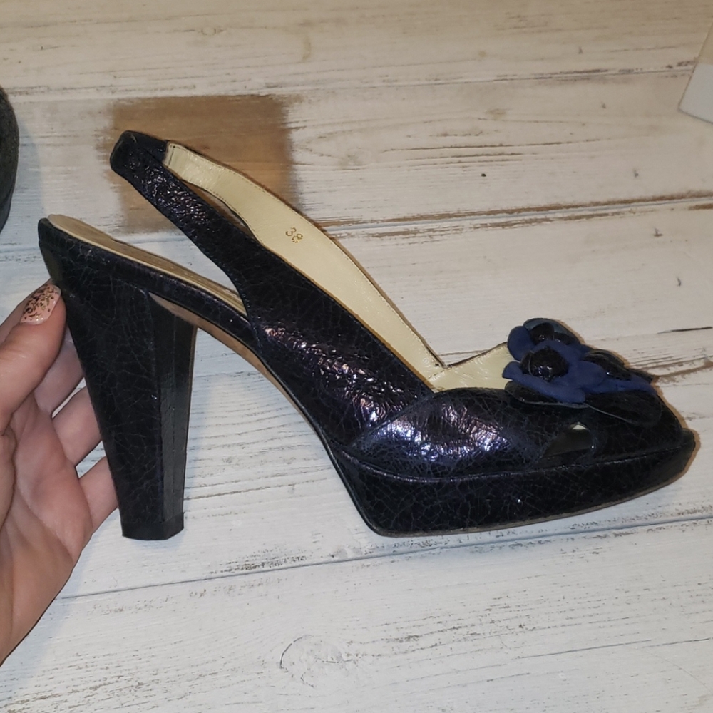 Shoes - Picture 7 of 9